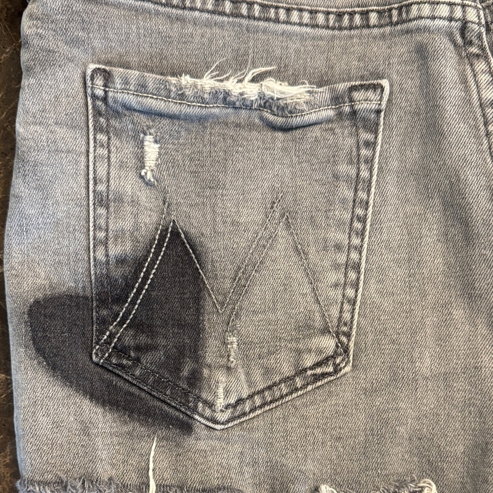 MOTHER Tomcat Kick Fray Shorts in Gray